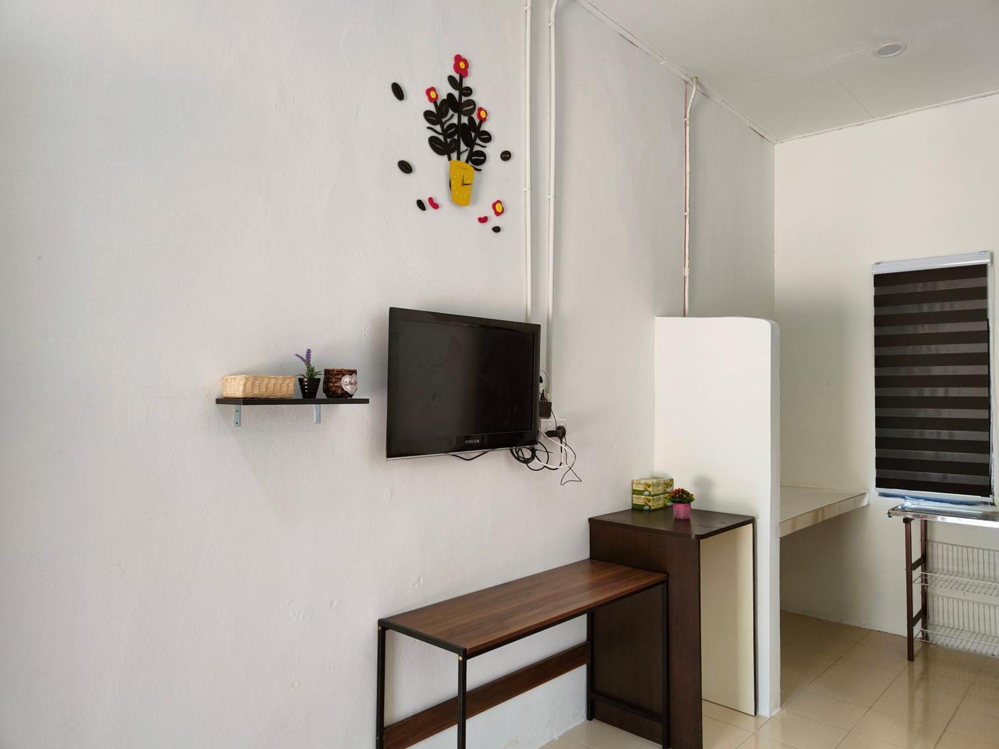 Laman Hanaz Pantai Cenang  Room photo